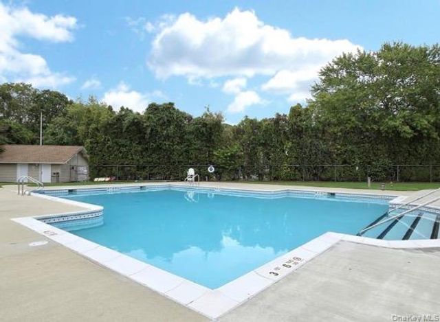26 El Camino Court Gibbs 26, Coram, NY 11727