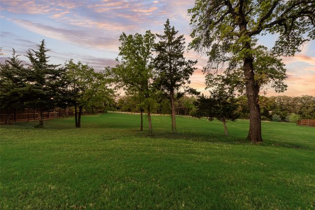 816 Jamestown Lane, Southlake, TX 76092