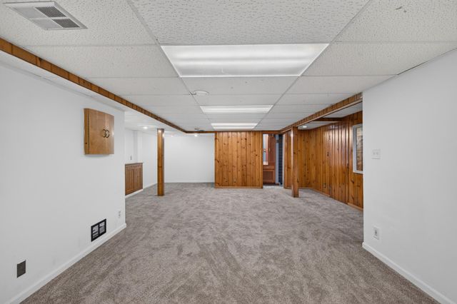 1701 4th Street E, Saint Paul, MN 55106