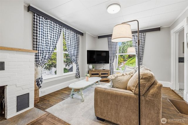 112 E Division Street, Mount Vernon, WA 98274