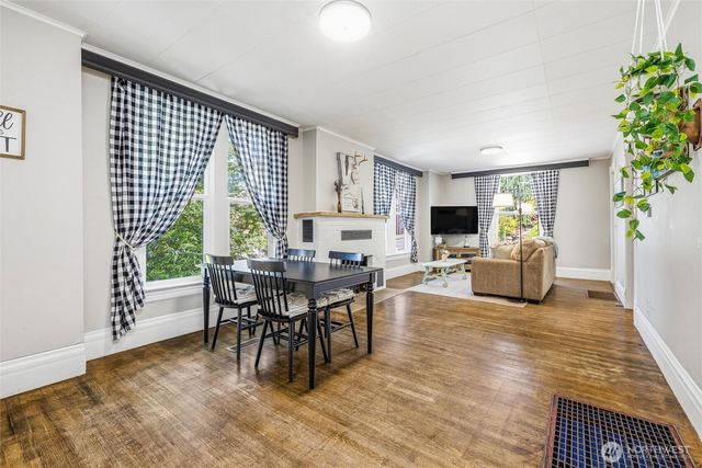 112 E Division Street, Mount Vernon, WA 98274