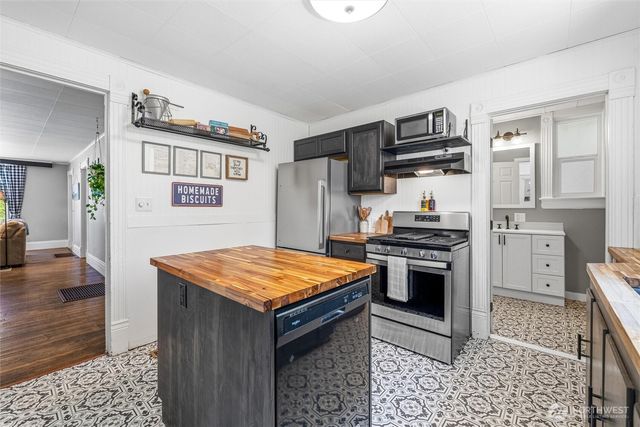 112 E Division Street, Mount Vernon, WA 98274
