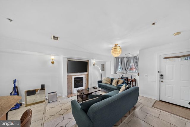 1902 9TH ST NW, Washington, DC 20001
