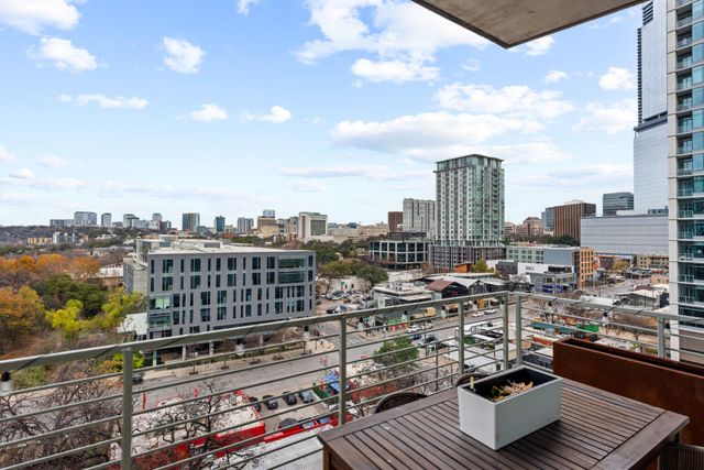 800 W 5th ST 902, Austin, TX 78703