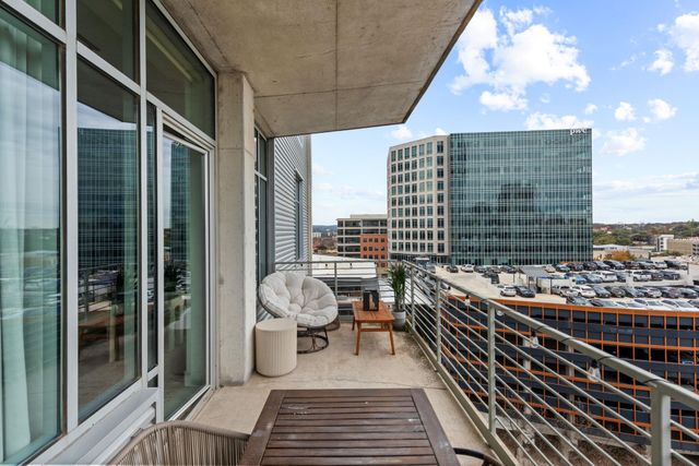 800 W 5th ST 902, Austin, TX 78703