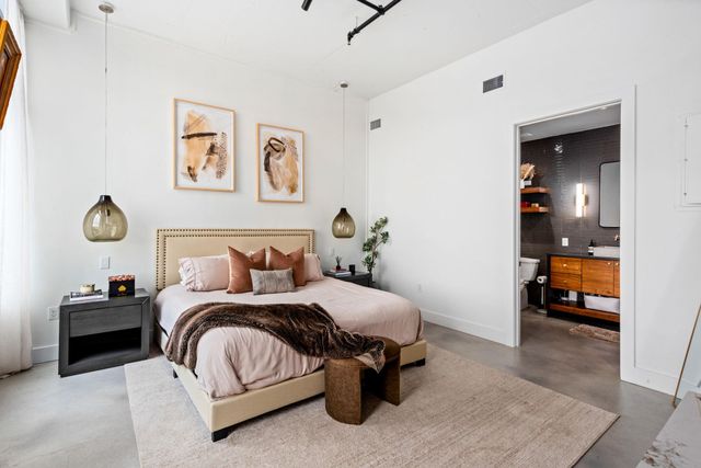800 W 5th ST 902, Austin, TX 78703