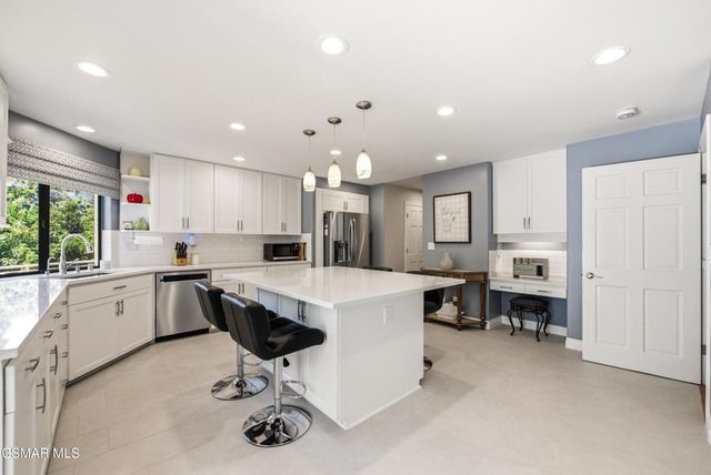 351 Las Tuero Court, Camarillo, CA 93010