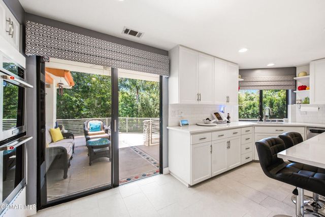 351 Las Tuero Court, Camarillo, CA 93010