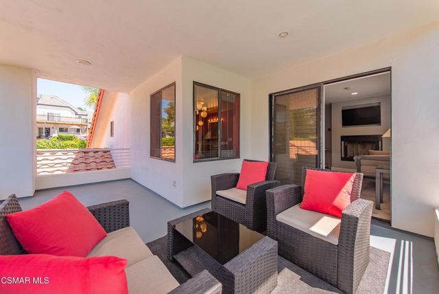 351 Las Tuero Court, Camarillo, CA 93010