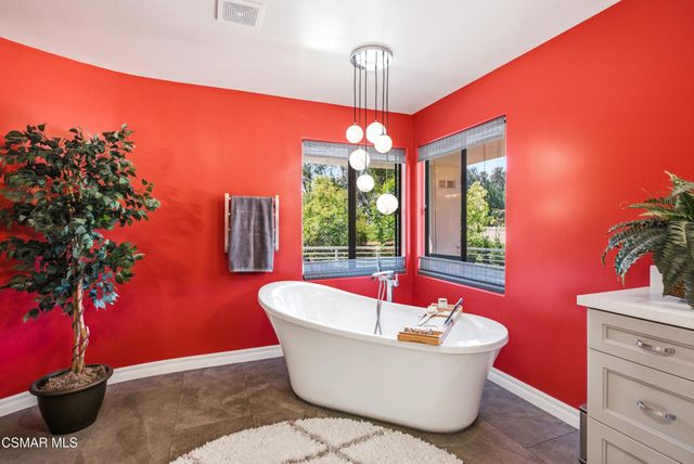 351 Las Tuero Court, Camarillo, CA 93010