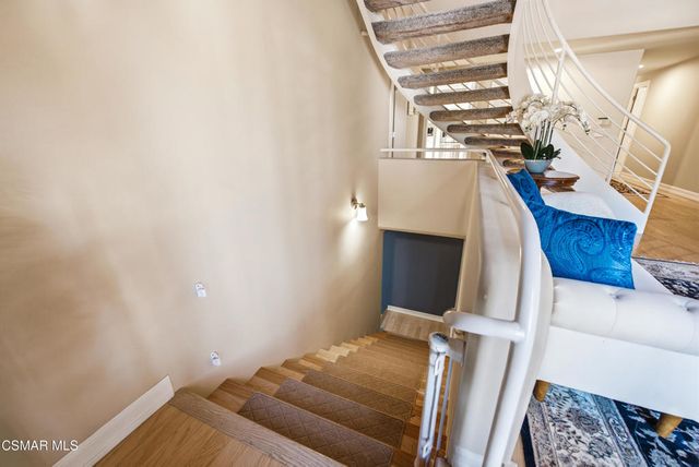 351 Las Tuero Court, Camarillo, CA 93010