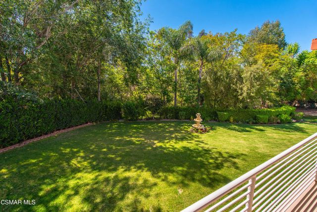 351 Las Tuero Court, Camarillo, CA 93010