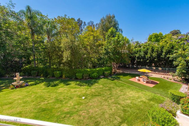 351 Las Tuero Court, Camarillo, CA 93010