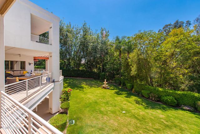 351 Las Tuero Court, Camarillo, CA 93010