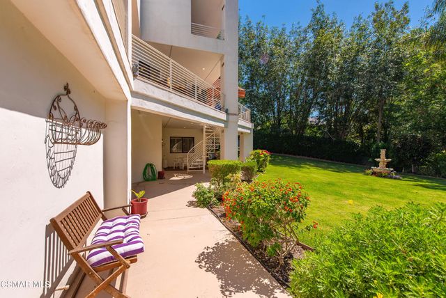 351 Las Tuero Court, Camarillo, CA 93010