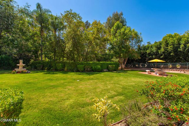351 Las Tuero Court, Camarillo, CA 93010