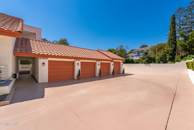 351 Las Tuero Court, Camarillo, CA 93010