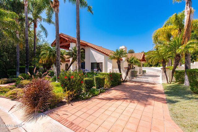 351 Las Tuero Court, Camarillo, CA 93010