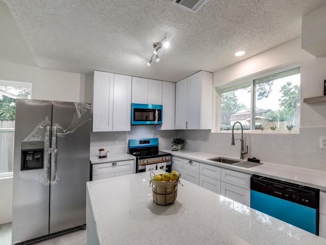3911 Wintergreen Drive, Humble, TX 77396