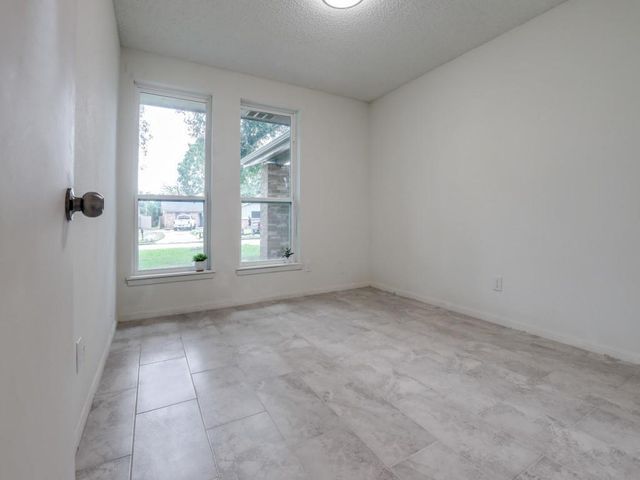 3911 Wintergreen Drive, Humble, TX 77396