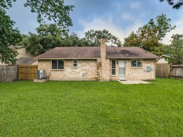3911 Wintergreen Drive, Humble, TX 77396
