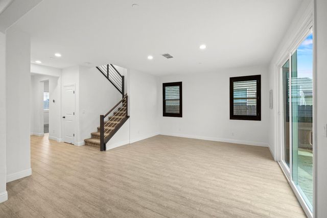 1240 Goldenrod Way, Rocklin, CA 95765