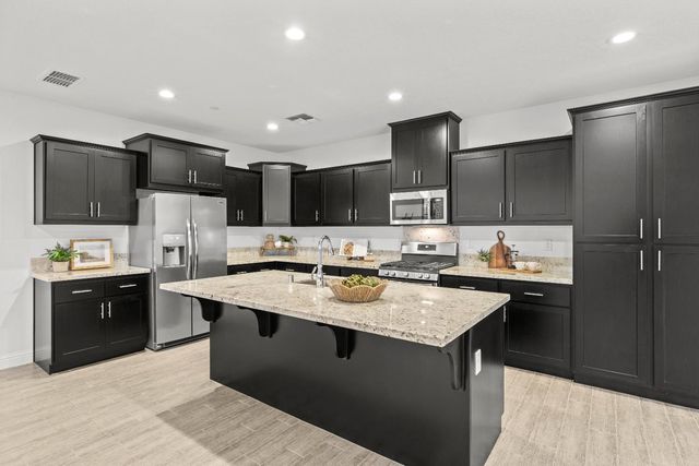 1240 Goldenrod Way, Rocklin, CA 95765