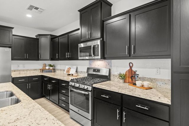 1240 Goldenrod Way, Rocklin, CA 95765