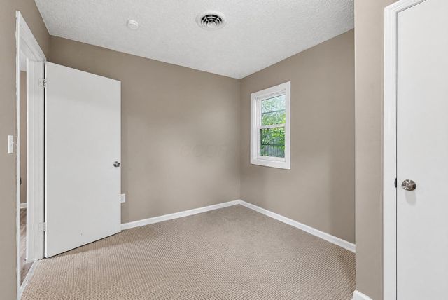 3028 Hiawatha Street, Columbus, OH 43224