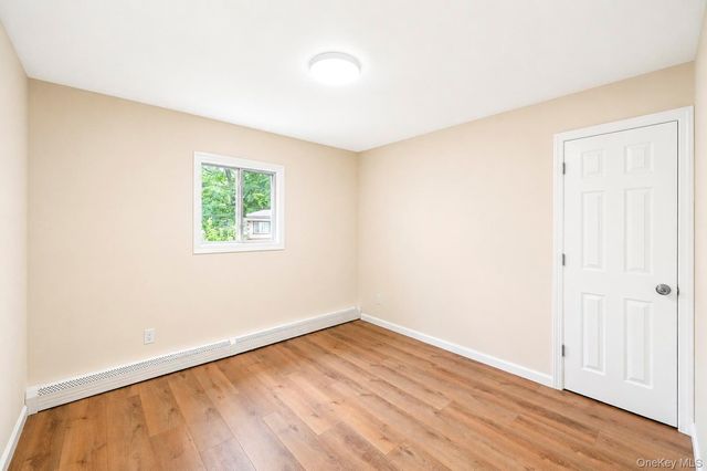 41 Madison Avenue, Amityville, NY 11701
