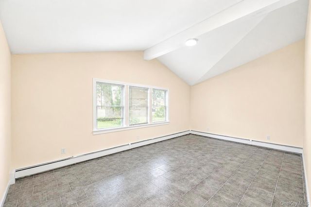 41 Madison Avenue, Amityville, NY 11701