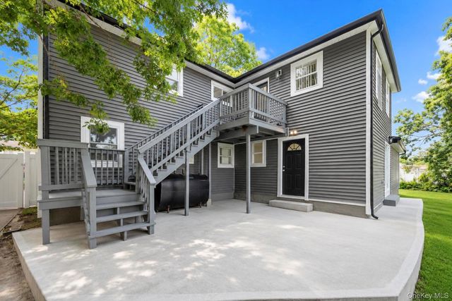 41 Madison Avenue, Amityville, NY 11701