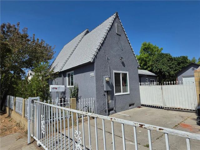 4660 Paramount, Pico Rivera, CA 90660