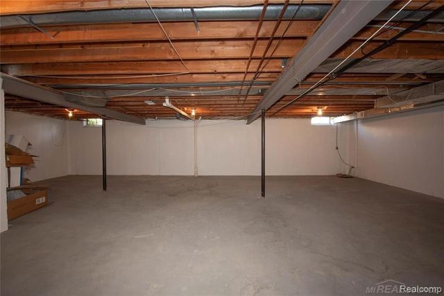 2358 Saffron Court, Troy, MI 48085