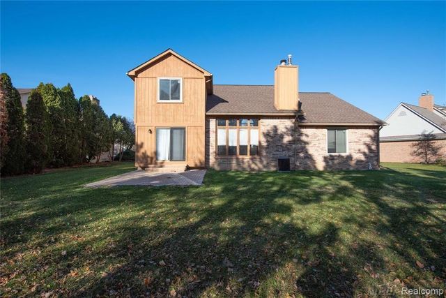 2358 Saffron Court, Troy, MI 48085