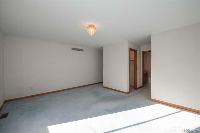 2358 Saffron Court, Troy, MI 48085