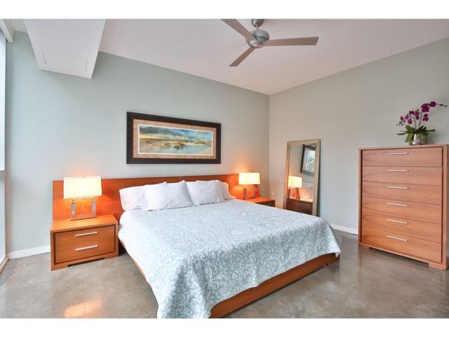 1350 MAIN STREET 204, Sarasota, FL 34236