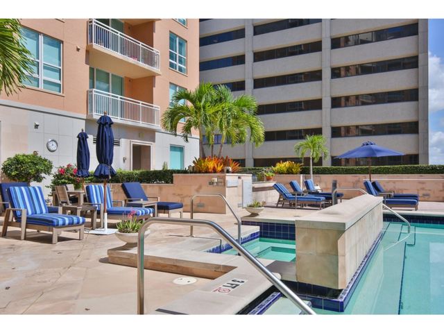 1350 MAIN STREET 204, Sarasota, FL 34236