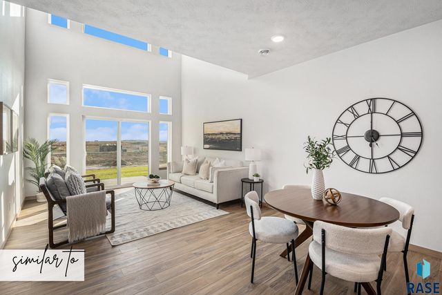 2406 E Jetty Pl Place, Sioux Falls, SD 57108