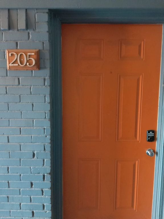 4618 Reiger Avenue 205, Dallas, TX 75246