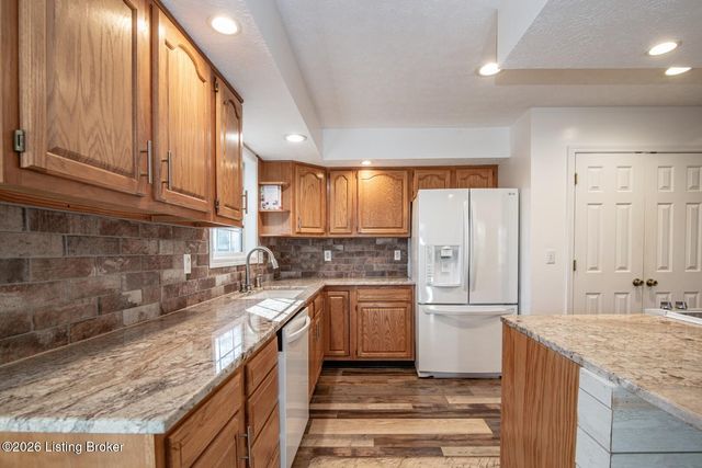 124 Mockingbird Rd, Brandenburg, KY 40108