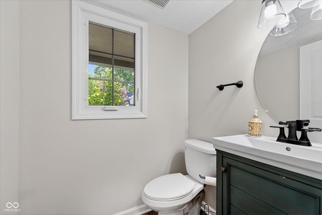 7684 Willow Ridge Road, Fishers, IN 46038