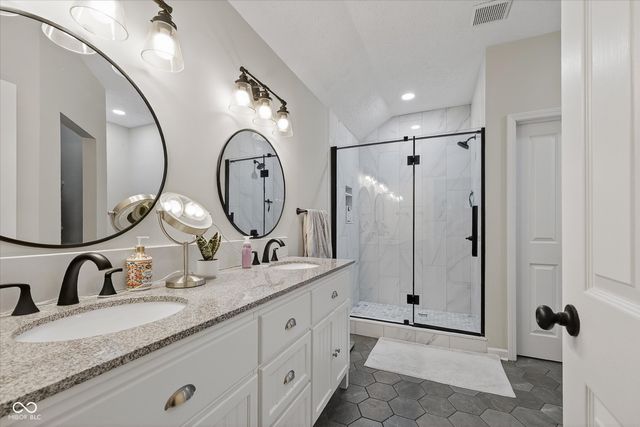 7684 Willow Ridge Road, Fishers, IN 46038