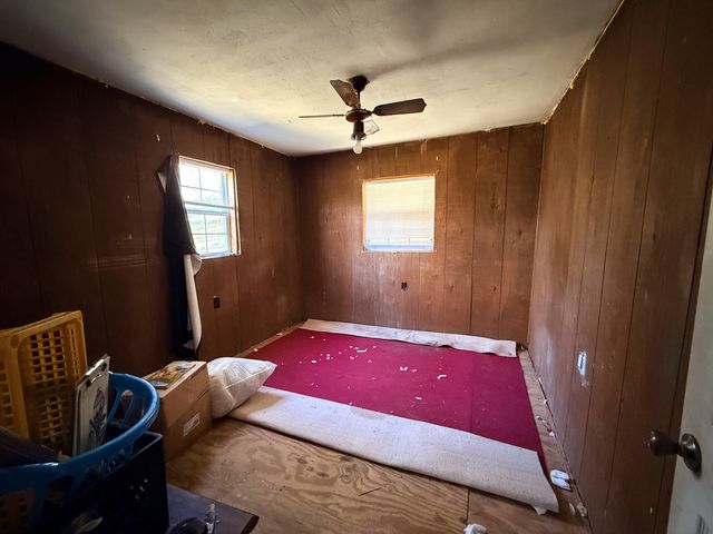 380 Co Rd 875, Etowah, TN 37331