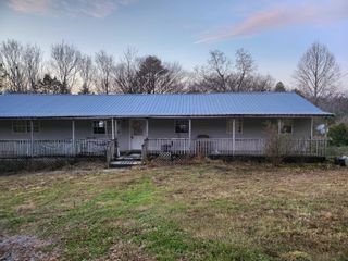 380 Co Rd 875, Etowah, TN 37331