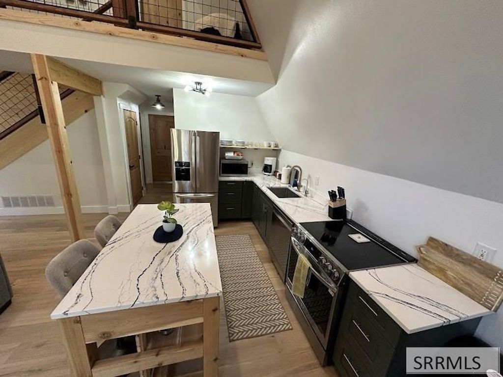 Image 15 of property listing at 2773 NE Sagehen Dr, Island Park, ID 83429