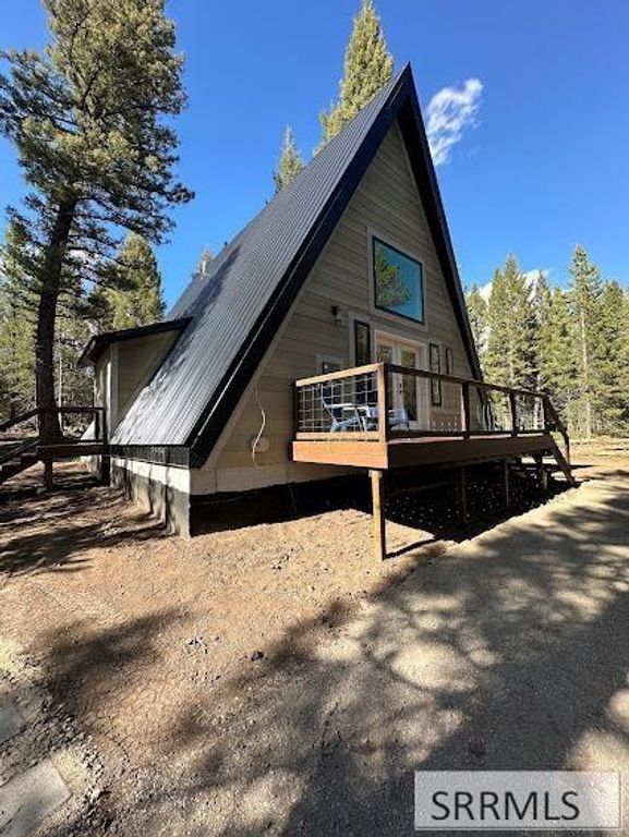 Image 42 of property listing at 2773 NE Sagehen Dr, Island Park, ID 83429
