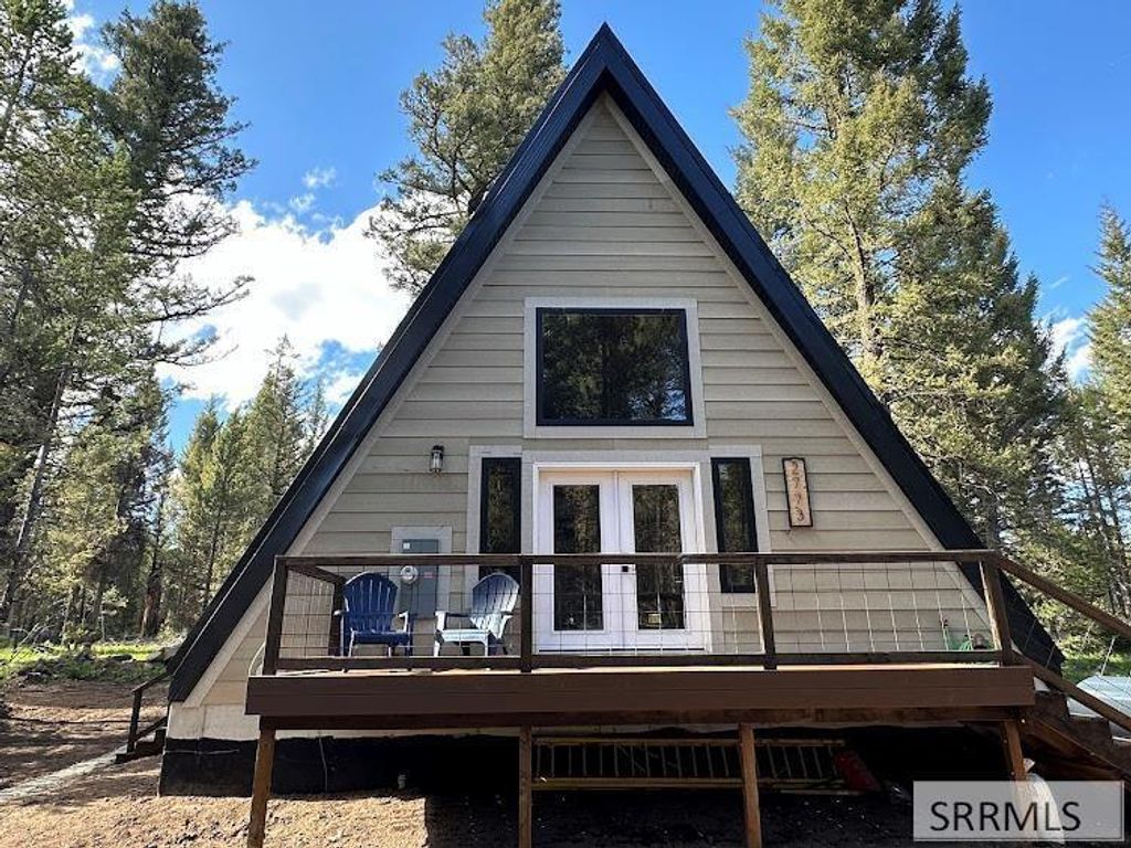 Image 43 of property listing at 2773 NE Sagehen Dr, Island Park, ID 83429