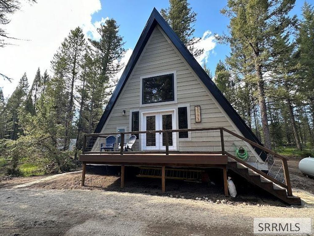 Image 44 of property listing at 2773 NE Sagehen Dr, Island Park, ID 83429