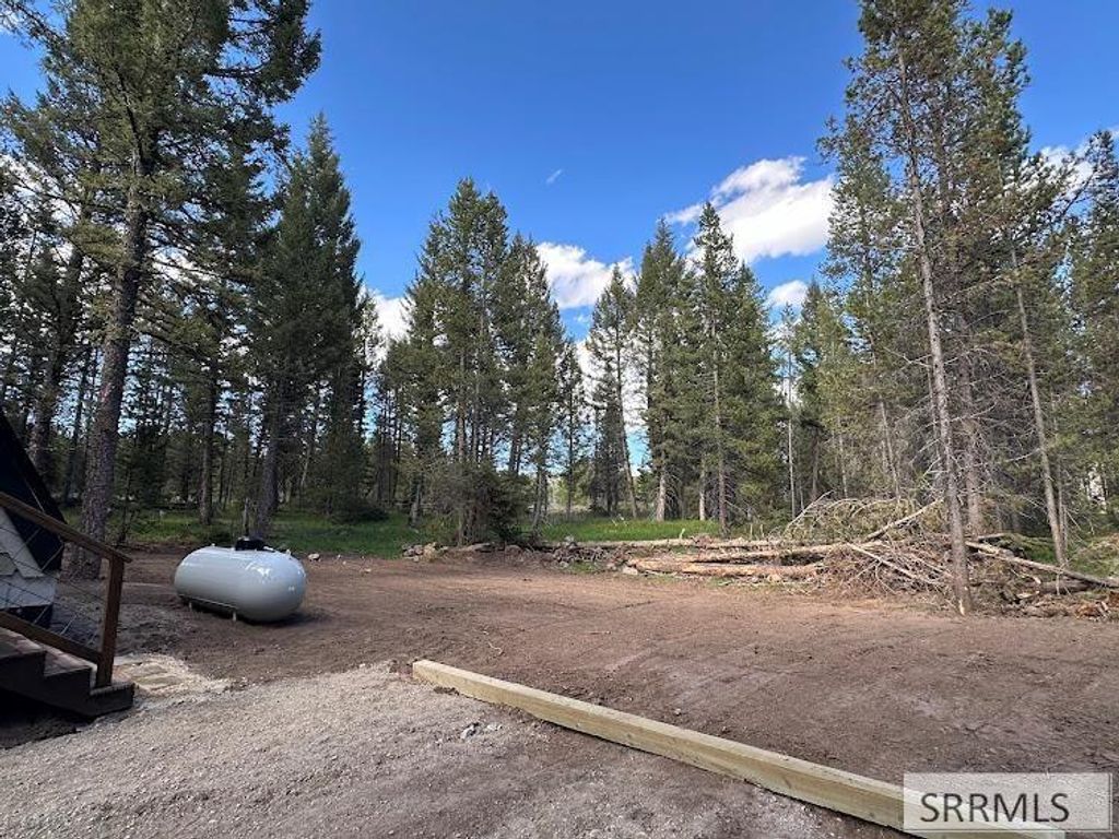 Image 45 of property listing at 2773 NE Sagehen Dr, Island Park, ID 83429